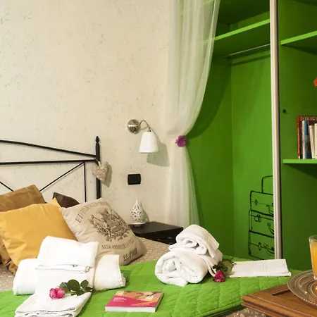 Couette-café Elena 4*