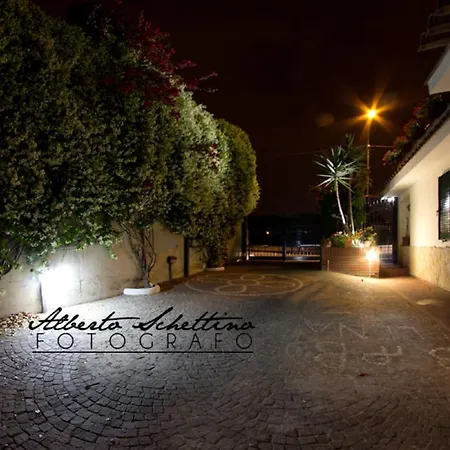 Elena فندق مبيت وإفطار 2*