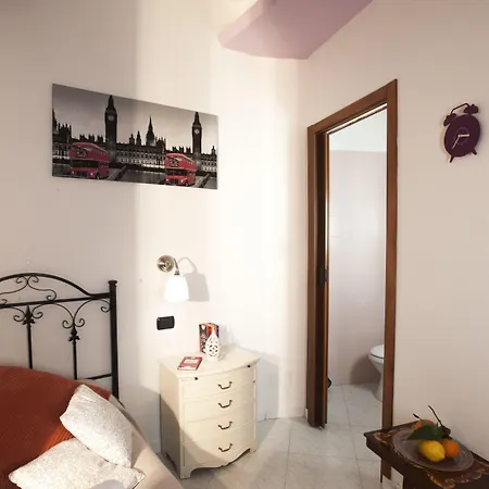Elena 4*