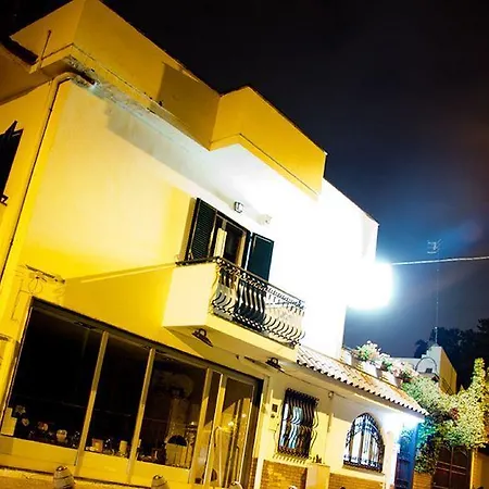 Elena Bed & Breakfast 4*
