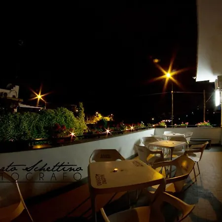 Bed & Breakfast Elena 4*